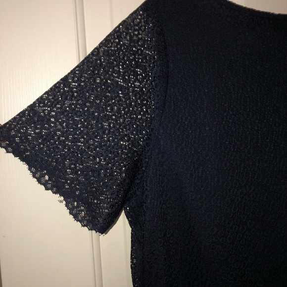 The limited. Size M. NWT. Navy blouse - Picture 5 of 7